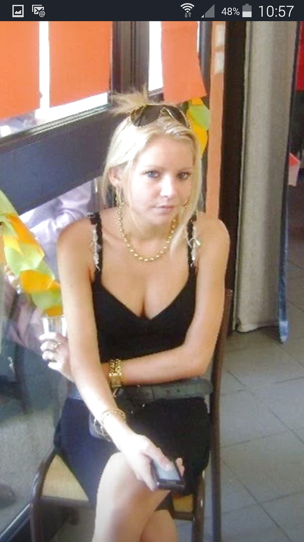 jeunes blacks gros seins